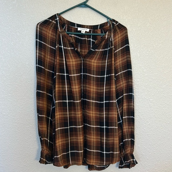 Women’s long sleeve flannel top size medium. - Picture 1 of 7